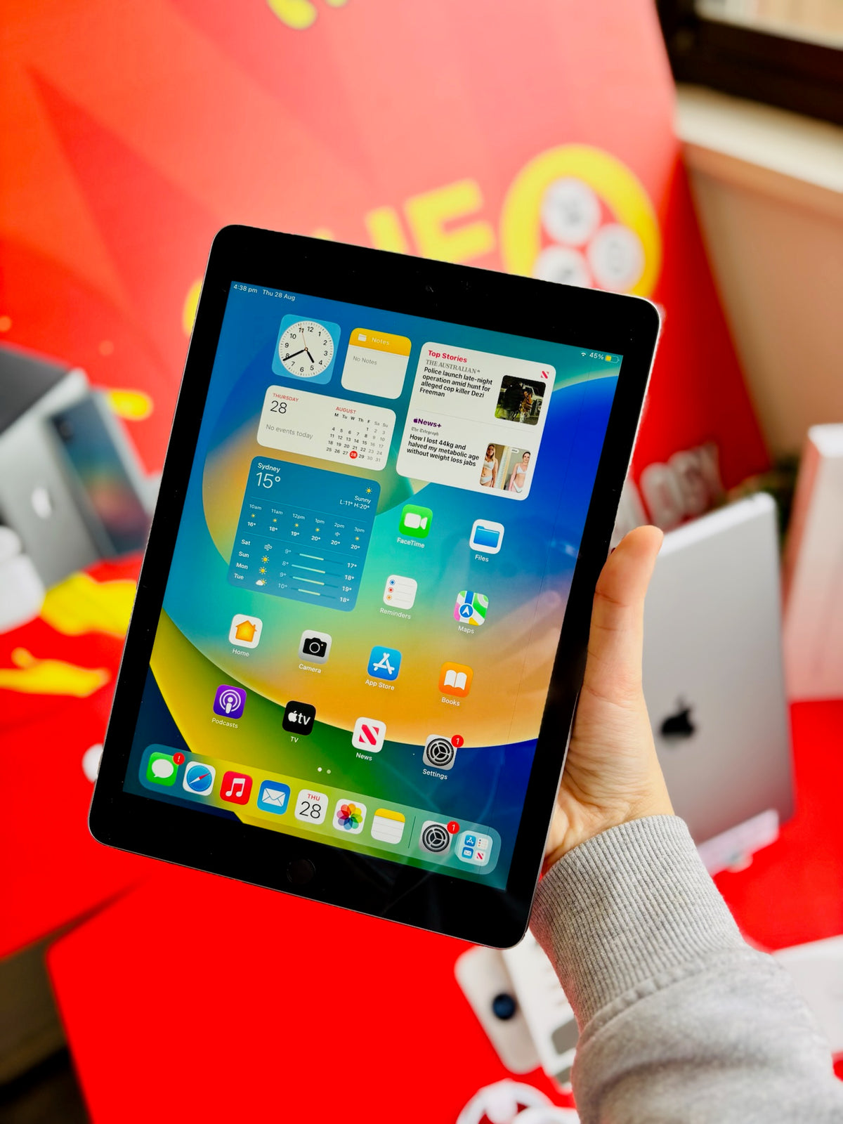 Apple iPad 5th Gen Wifi + Cellular 128gb