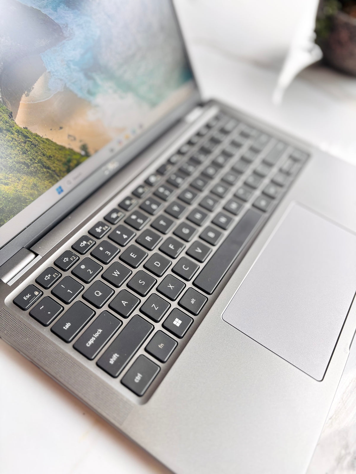 Dell Latitude 7440 i7-13th gen 32/512, Batt 100%