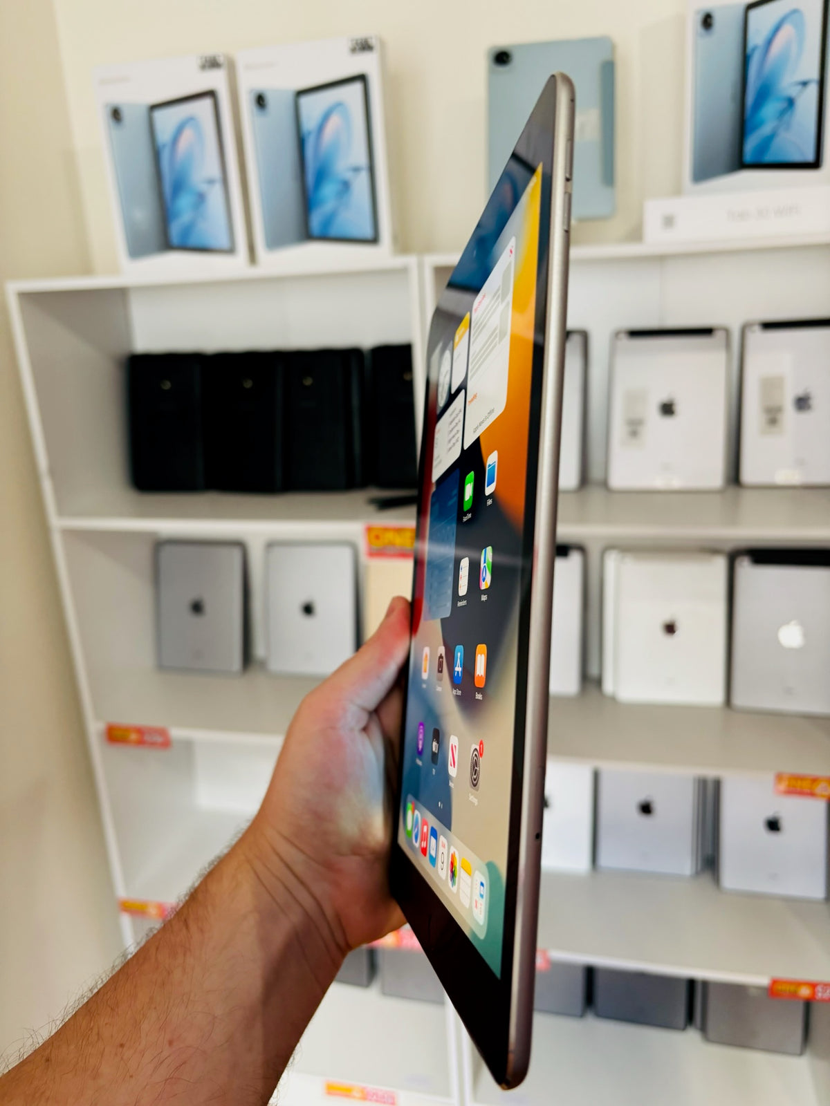 Apple iPad Air 2 9.7" Cellular 64GB