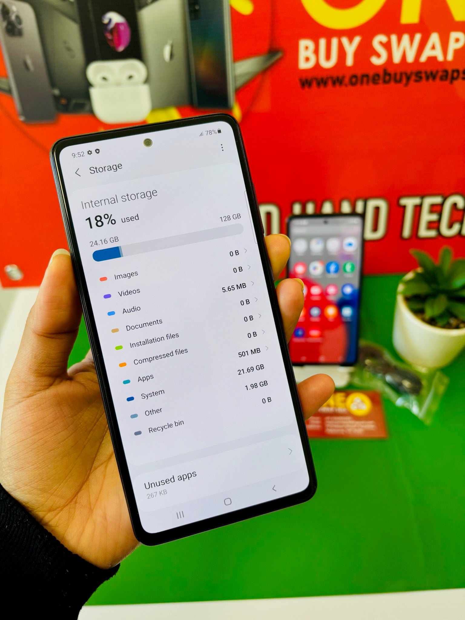 Samsung Galaxy A52s, 5G network, 128GB 6GB RAM