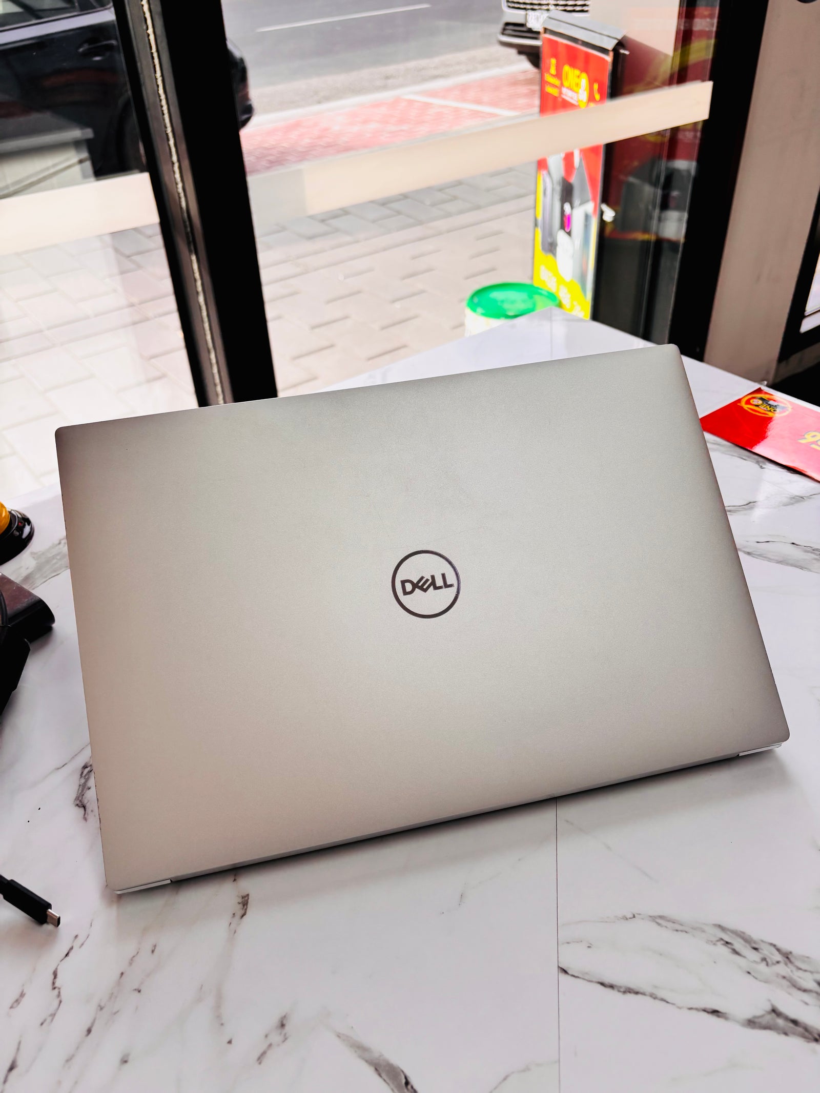 DELL XPS 15 9520 i9-12900HK 64GB DDR5 RAM 1TB RTX 3050 Ti