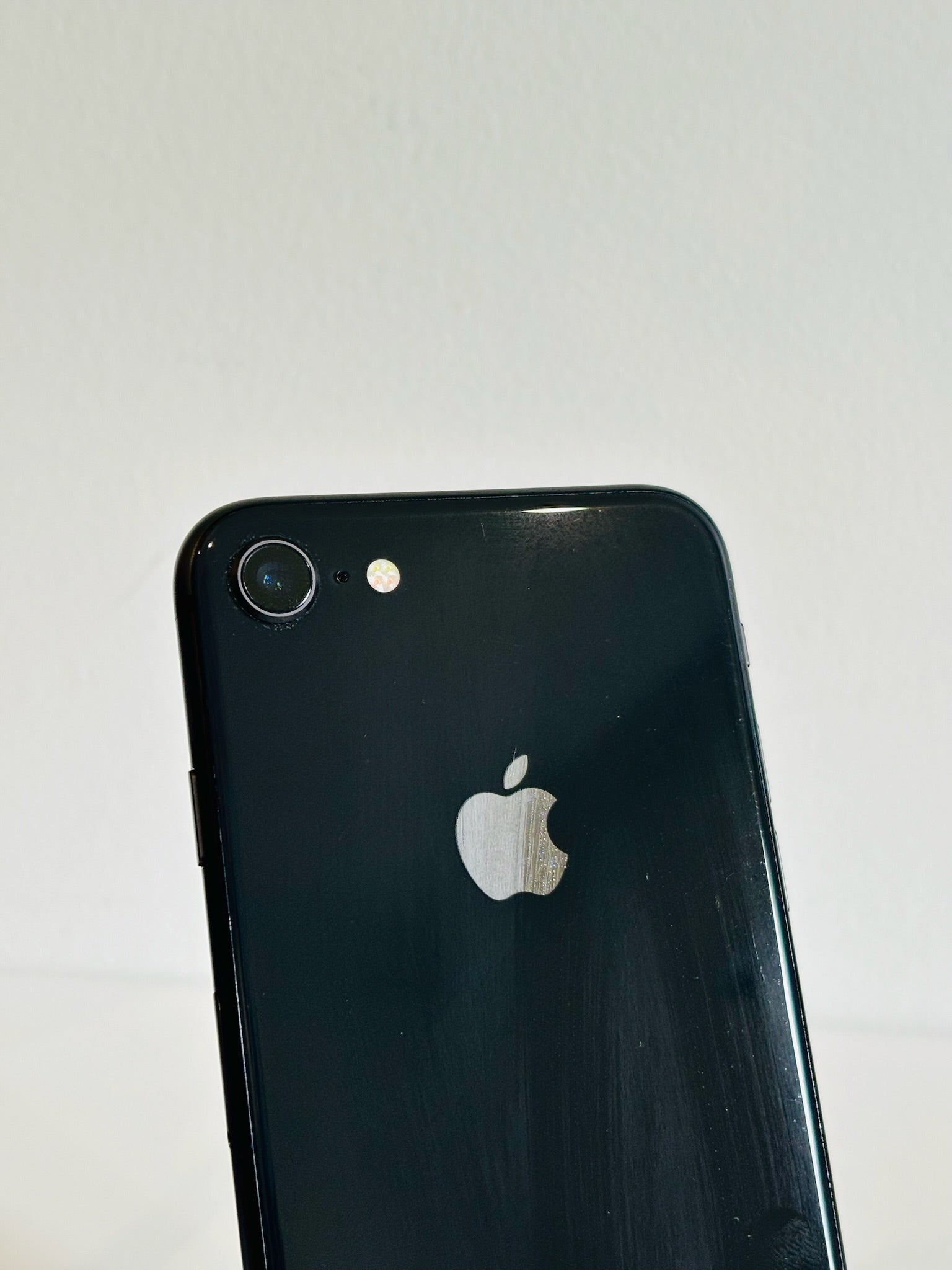 Apple iPhone 8 64GB | Unlocked | Refurbished & Second Hand | Australia