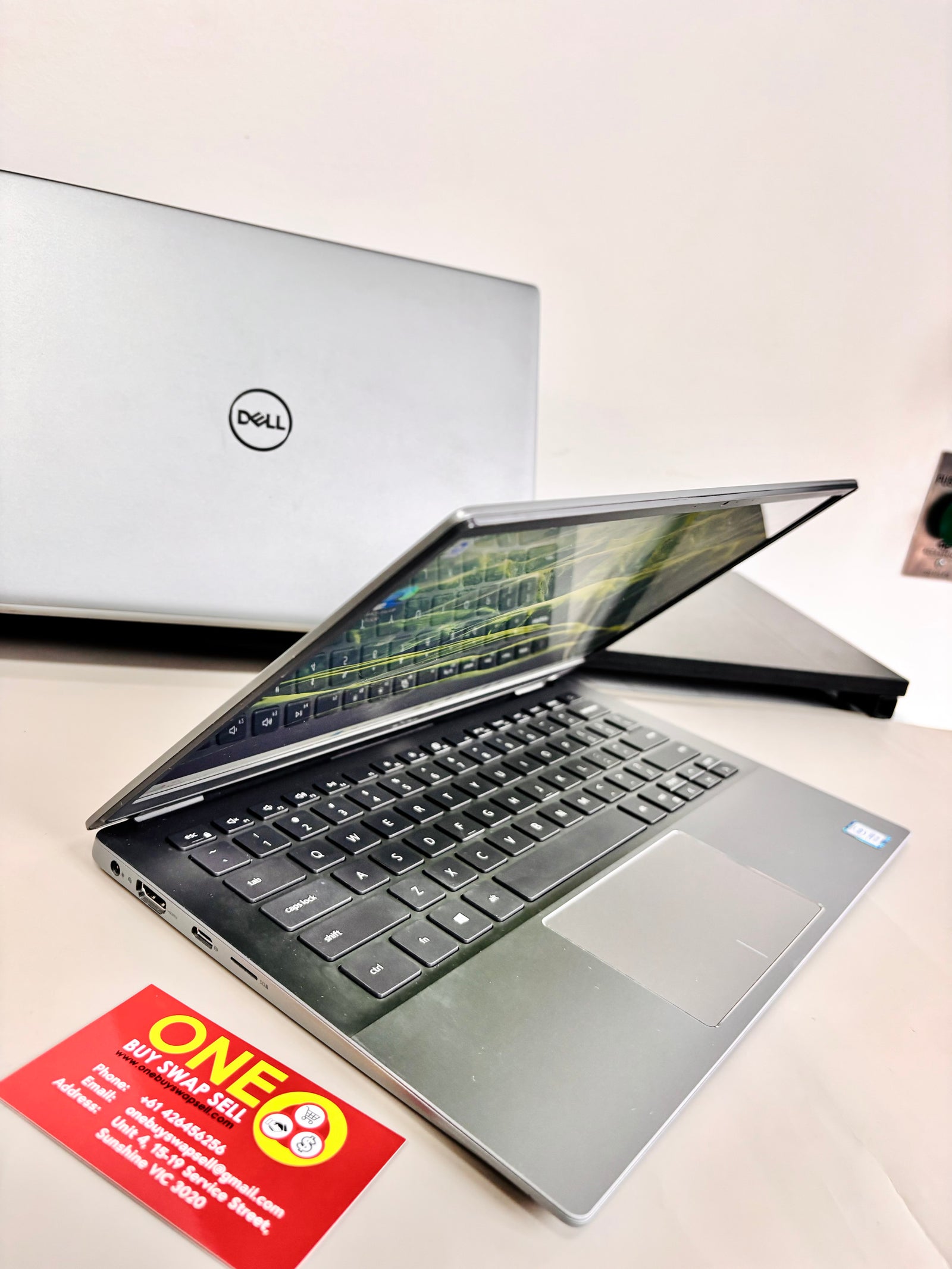 Dell Latitude 3301, Intel core i5-8265U@1.60GHz, 8GB/256GB , HD Screen