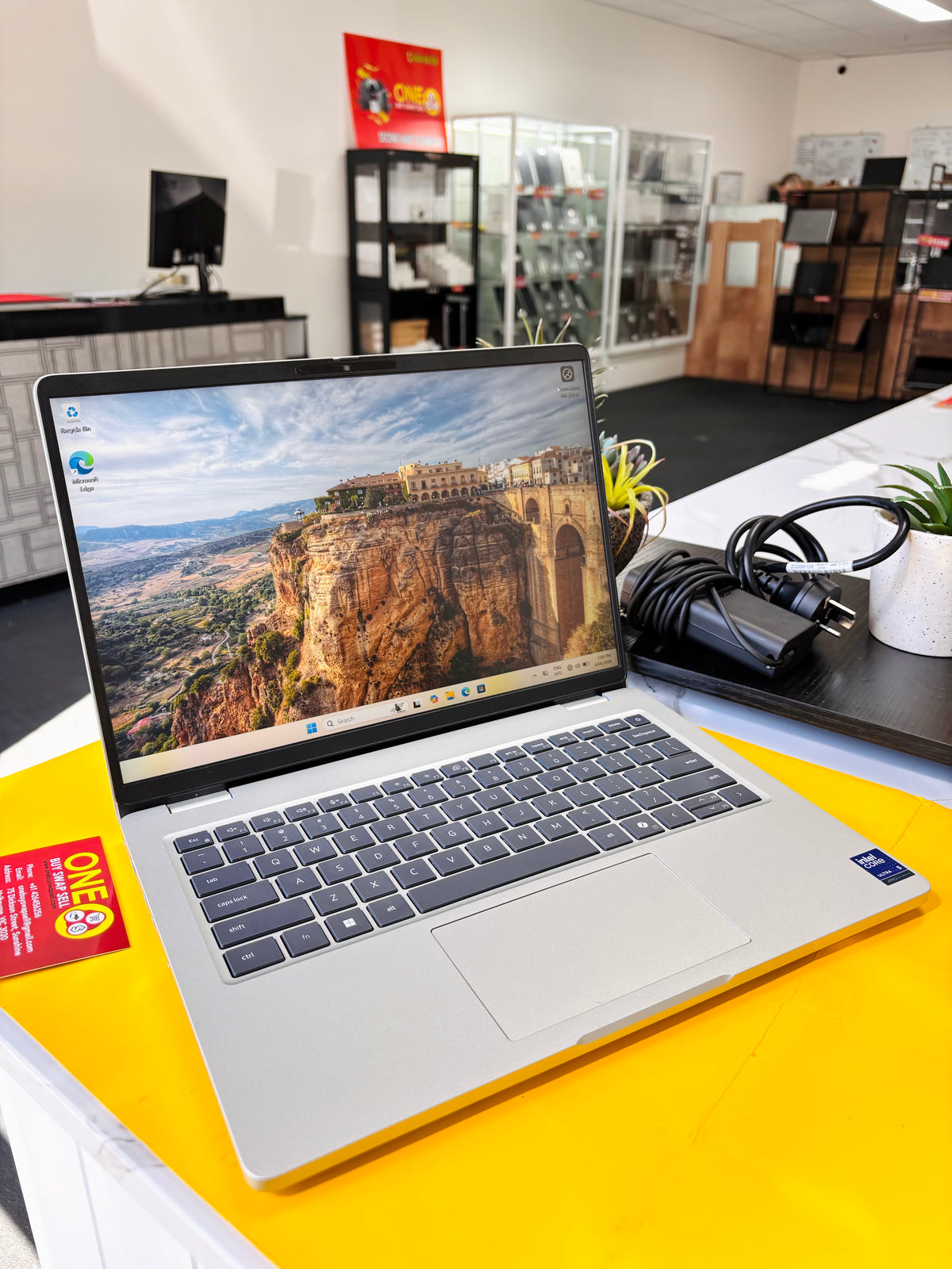 Dell Pro 14 PC14250