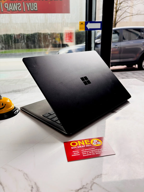 Microsoft Surface Laptop 2, Core i7-8th Gen, 8GB RAM 256Gb storage