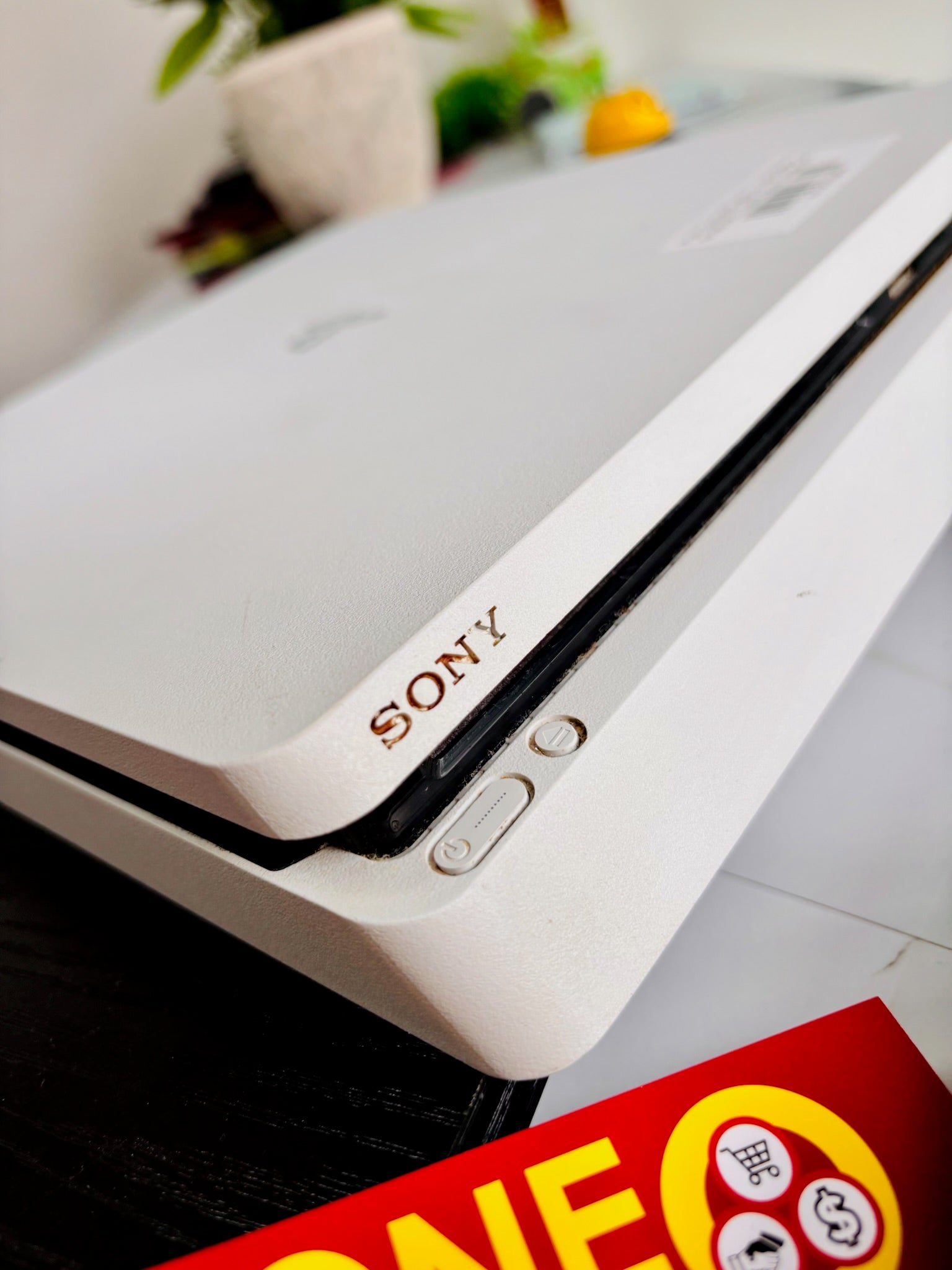 PS 4 Console with 2 controllers