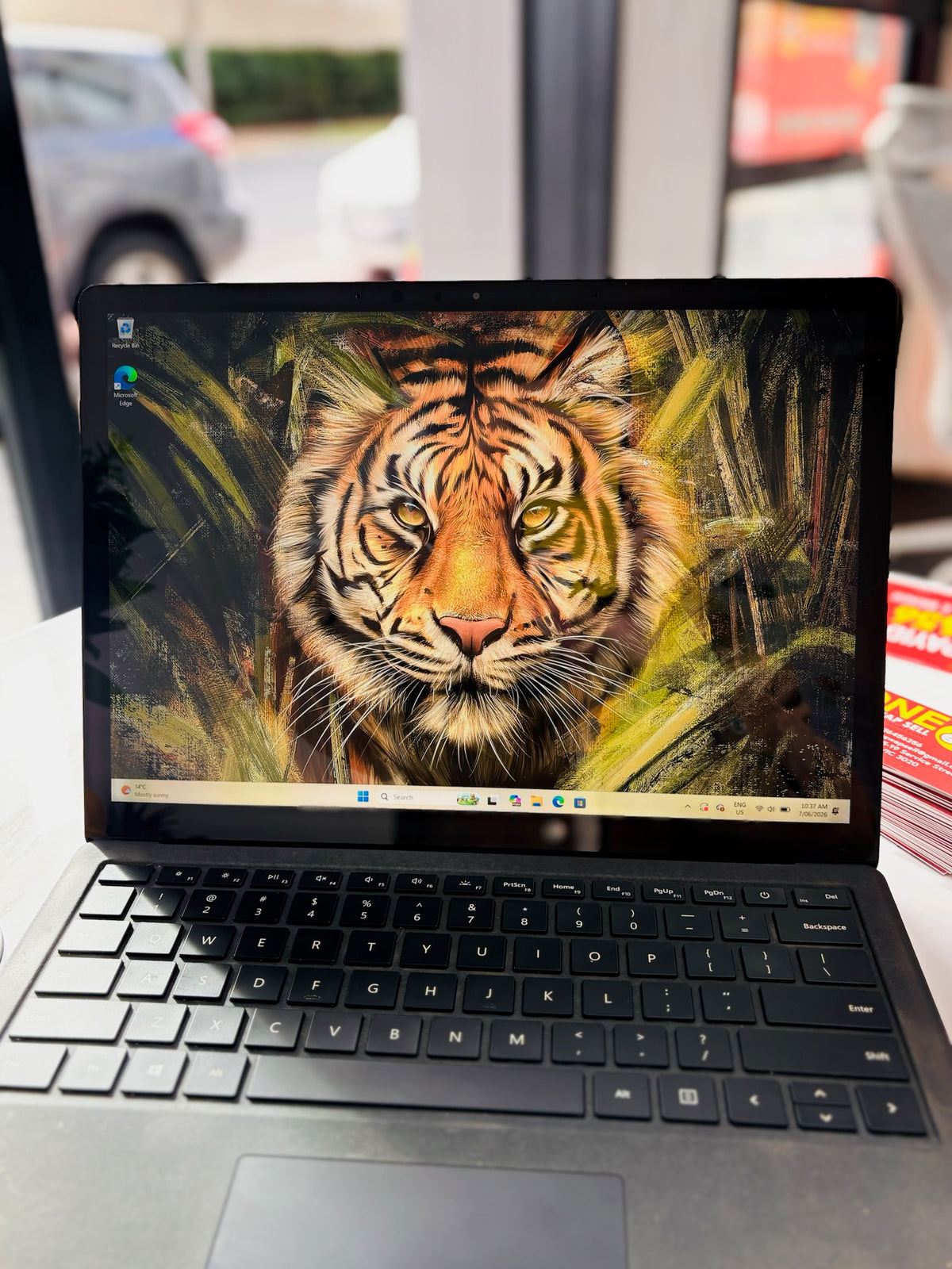 Microsoft Surface Laptop 2, Core i7-8th Gen, 8GB RAM 256Gb storage