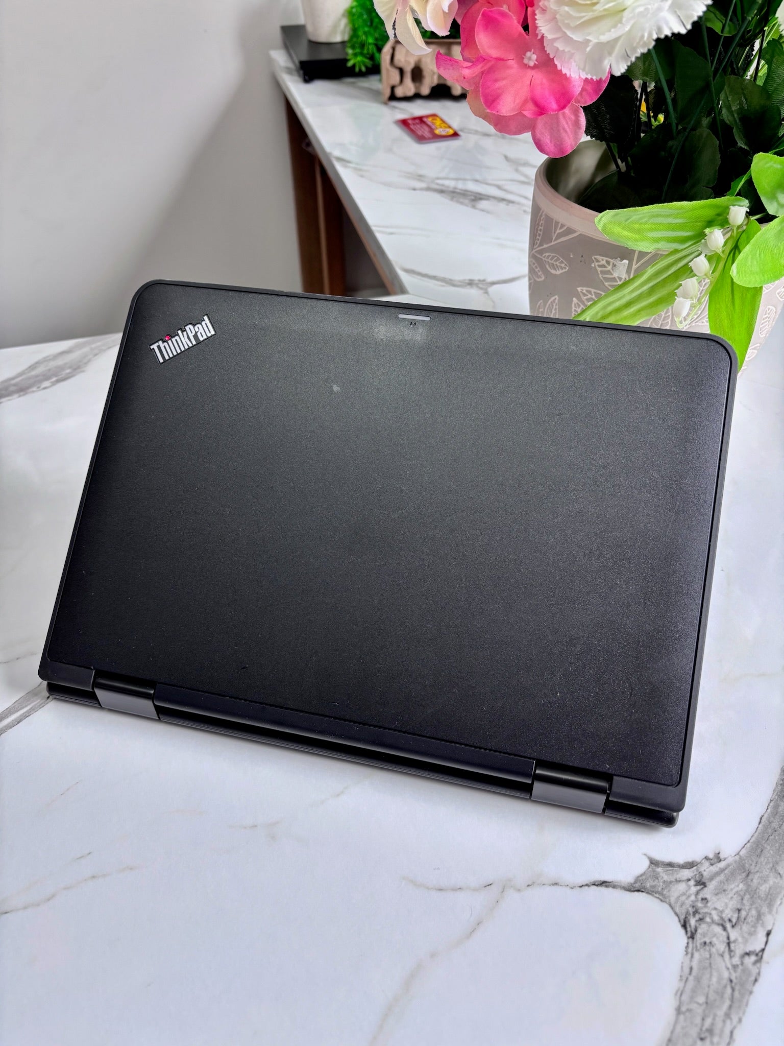 Lenovo ThinkPad Yoga 11e Gen 6 2-in-1 Laptop m3 8100Y 8GB RAM 256GB SSD Win11