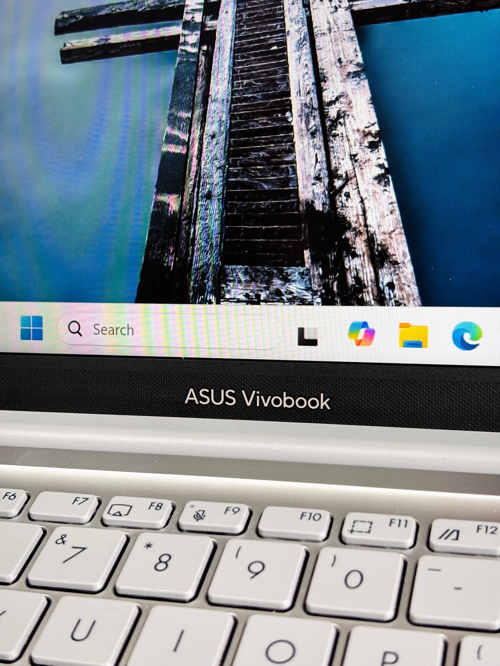 ASUS VivoBook 15 (X1504Z) 15.6inch Touchscreen Laptop, 16GB RAM