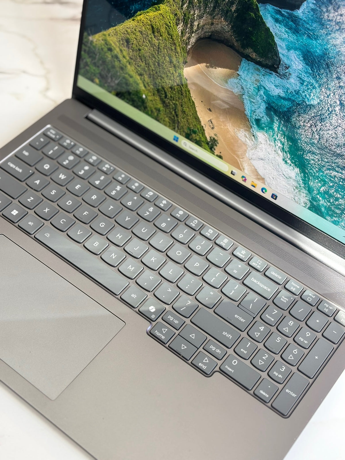 Lenovo IdeaPad Pro 5 16IAH10