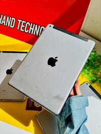 Apple iPad 6th Gen (9.7") Wifi Only!!  | 128GB | Unlocked | Warranty