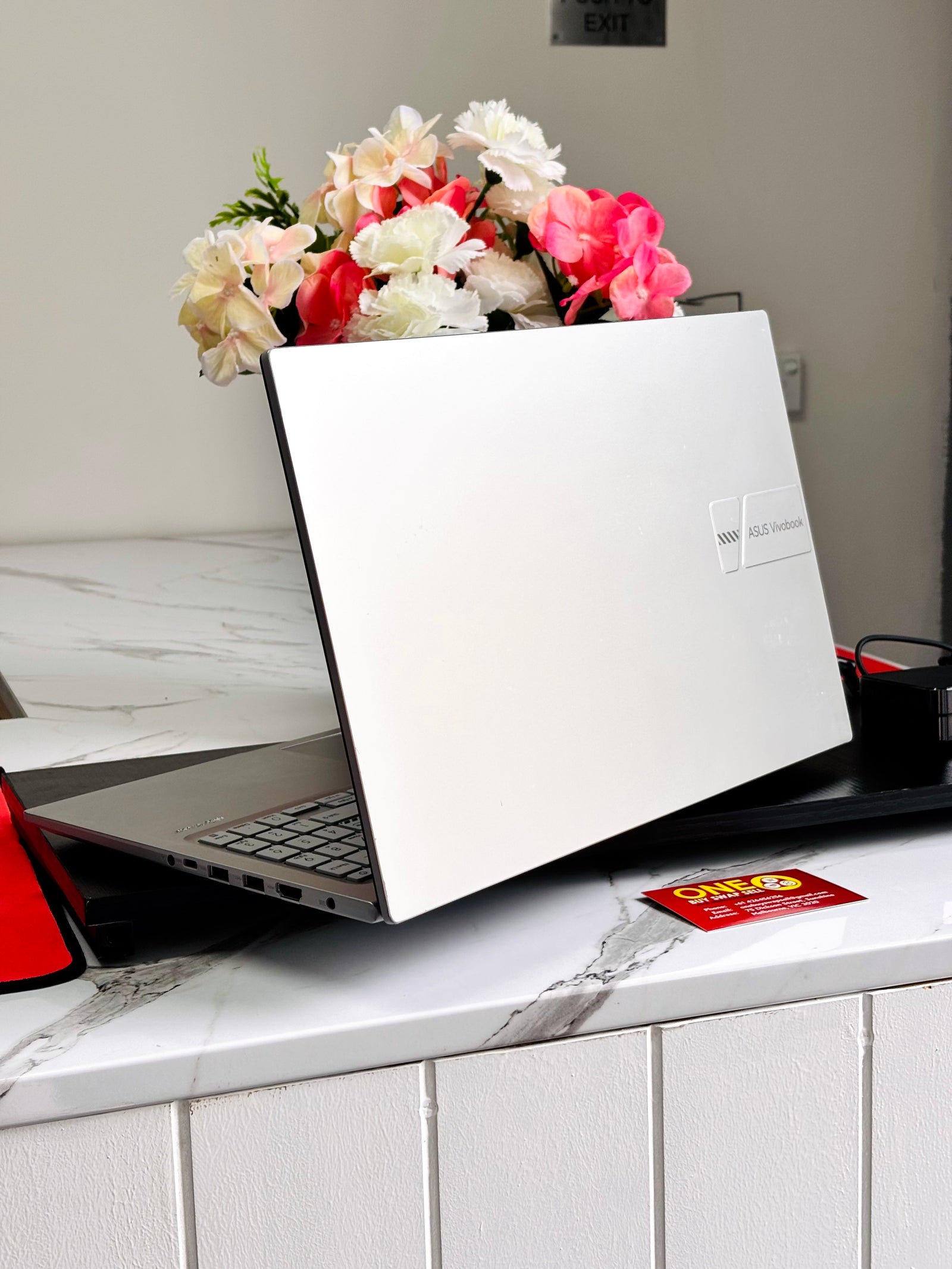 ASUS VivoBook 15 (X1504Z) 15.6inch Touchscreen Laptop, 16GB RAM