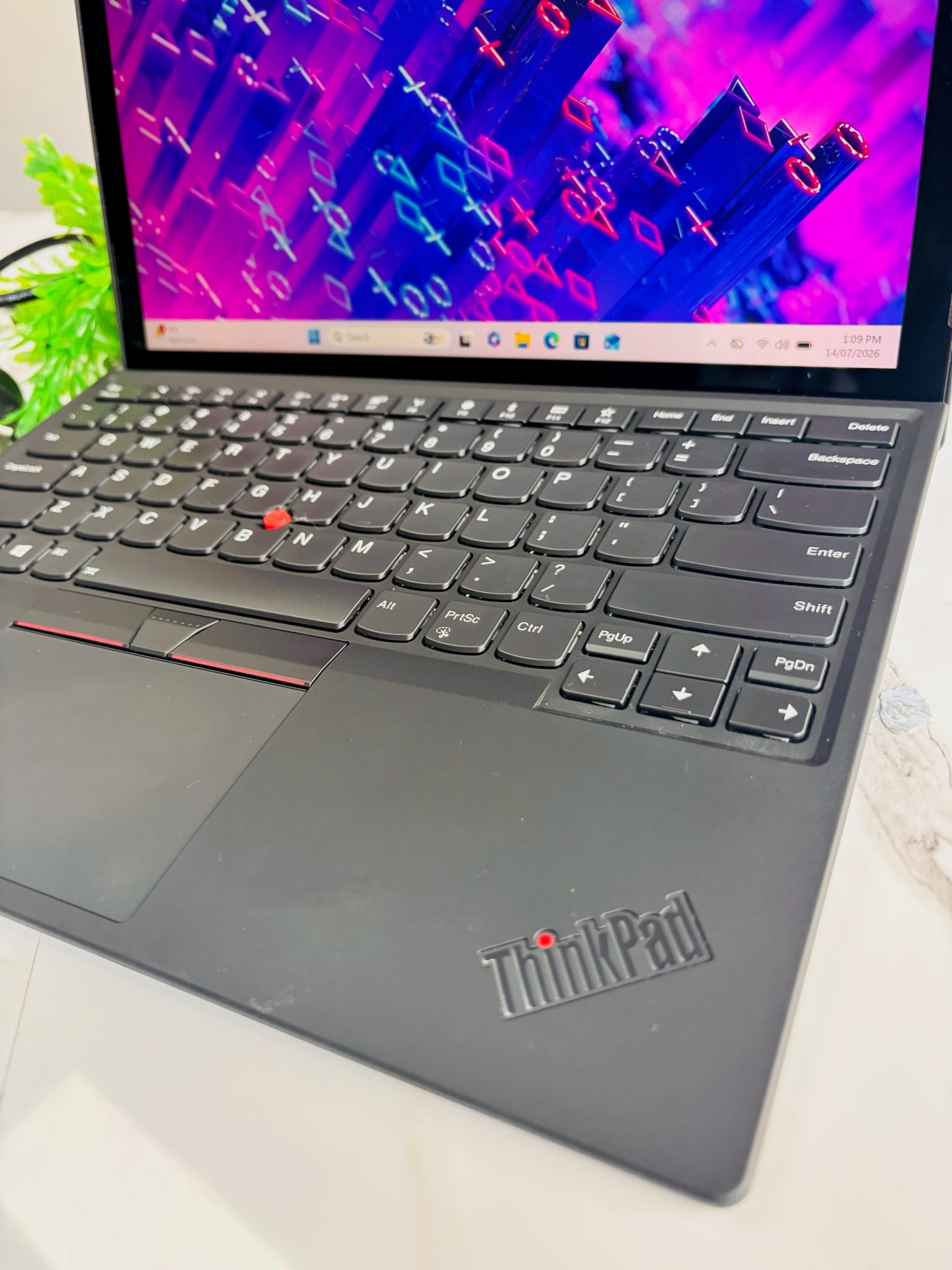 Lenovo ThinkPad X1 Tablet Laptop Gen 3, Intel core i5-8650U 8GB RAM 256GB SSD