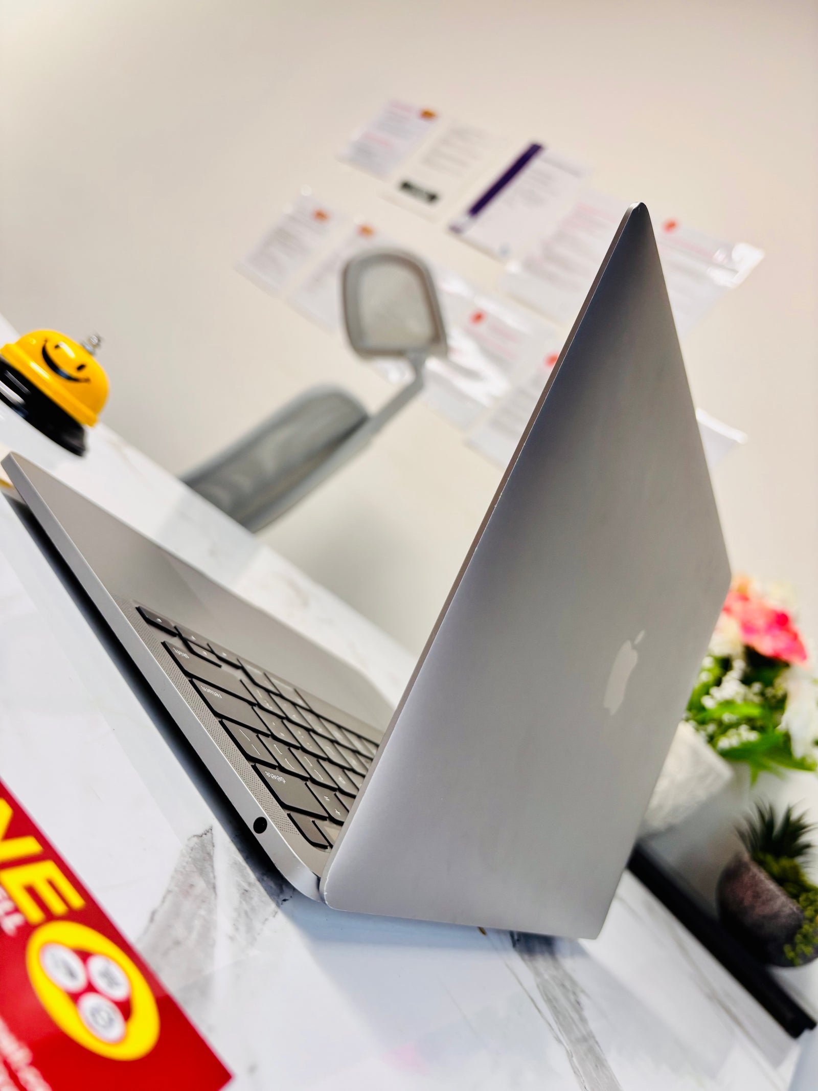 Macbook Pro 13-inch (M2 Processor) 8GB RAM, 512GB storage
