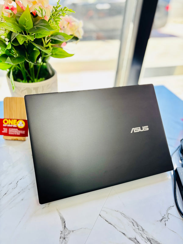ASUS Vivobook 16 V3607V Gaming Laptop