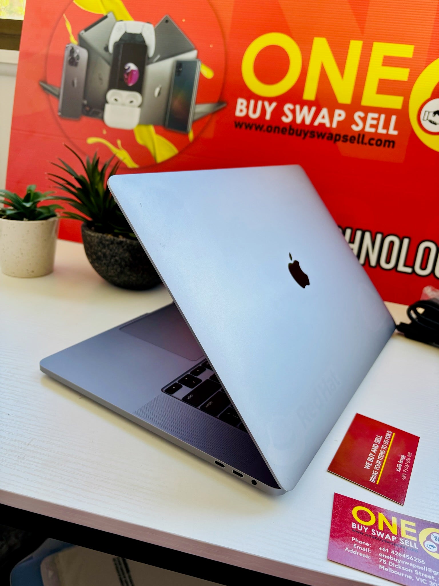 Apple Macbook Pro 2019 (16") intel i7/ 16GB RAM/ 512GB SSD