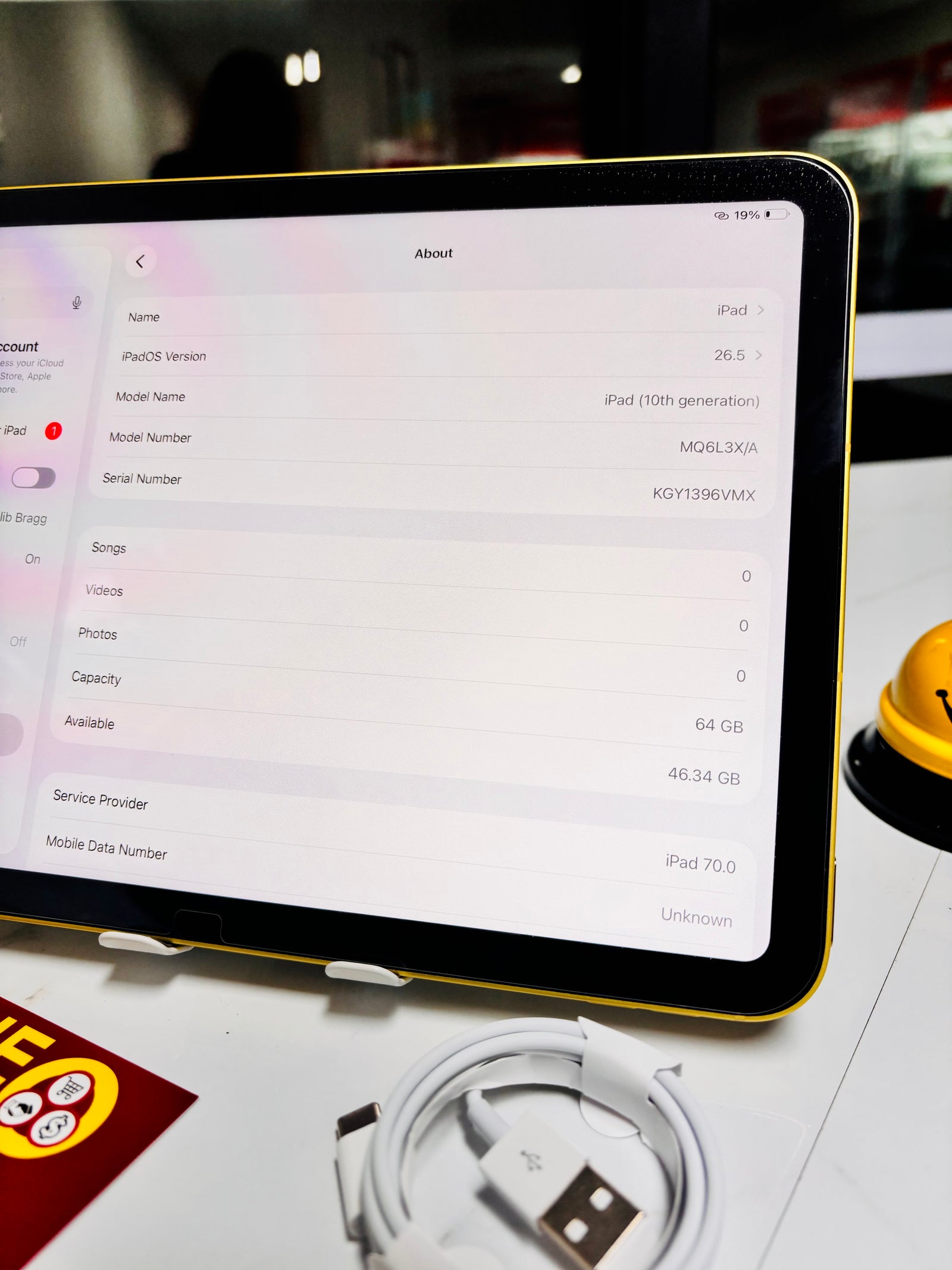 Apple iPad A16 - 10th Gen - 64GB - Wifi and Cellular