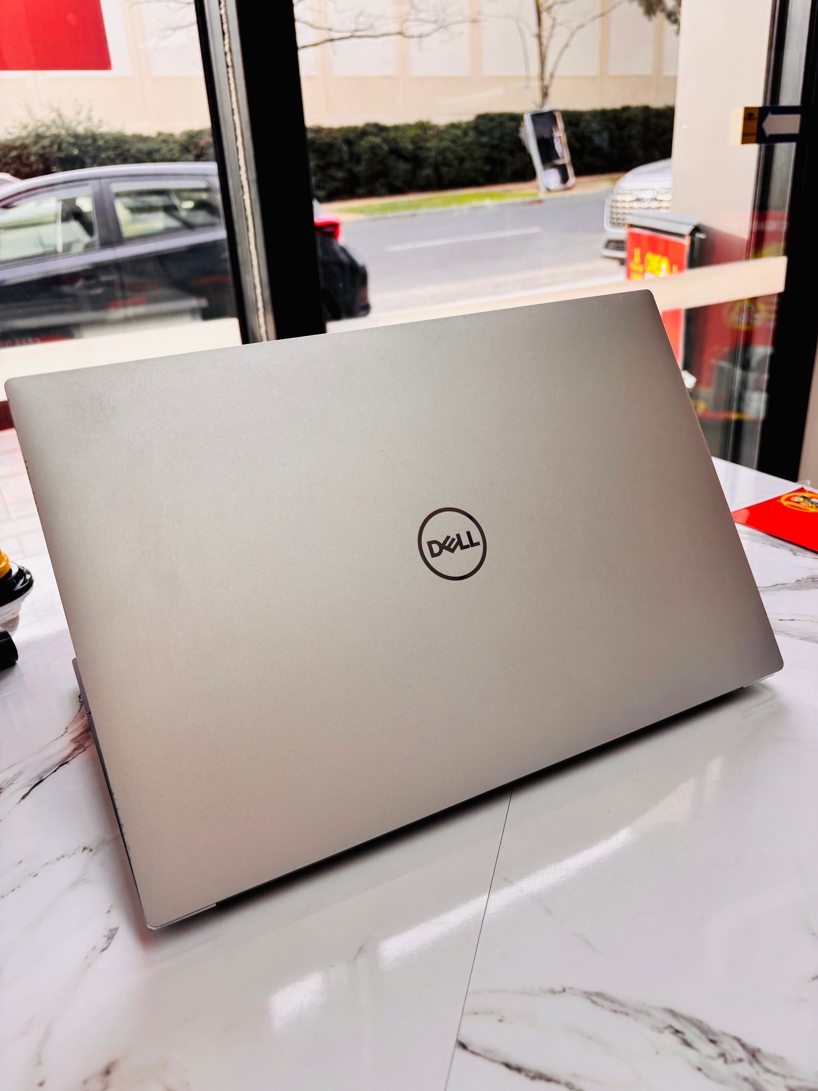 DELL XPS 15 9520 i9-12900HK 64GB DDR5 RAM 1TB RTX 3050 Ti
