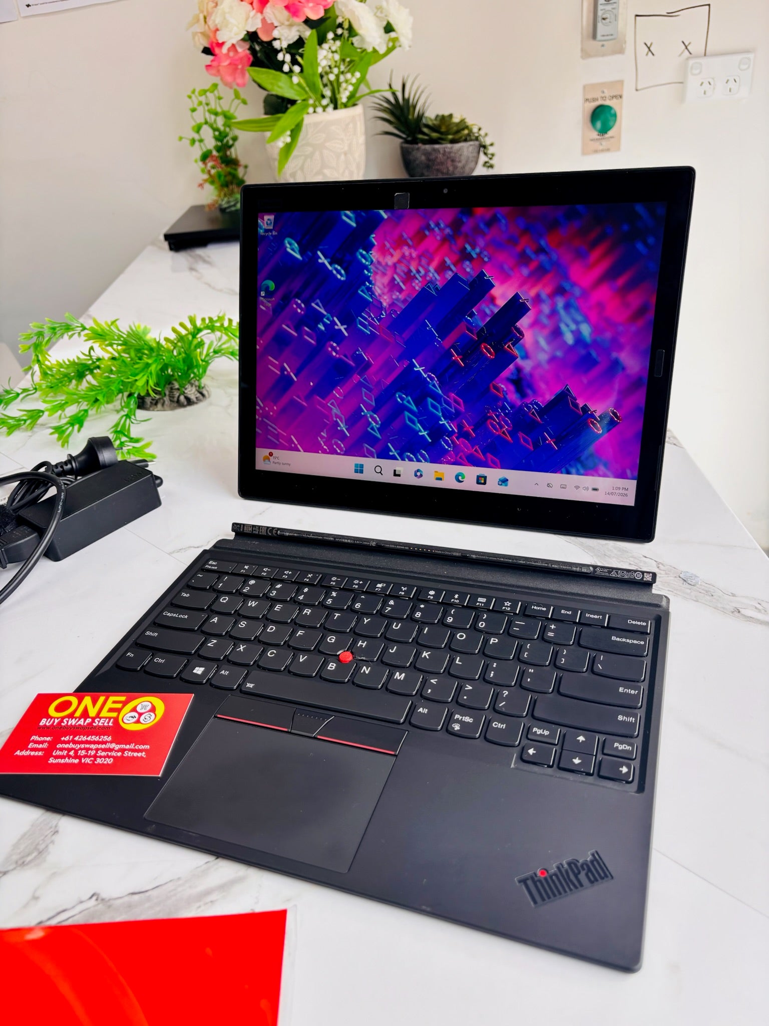 Lenovo ThinkPad X1 Tablet Laptop Gen 3, Intel core i5-8650U 8GB RAM 256GB SSD