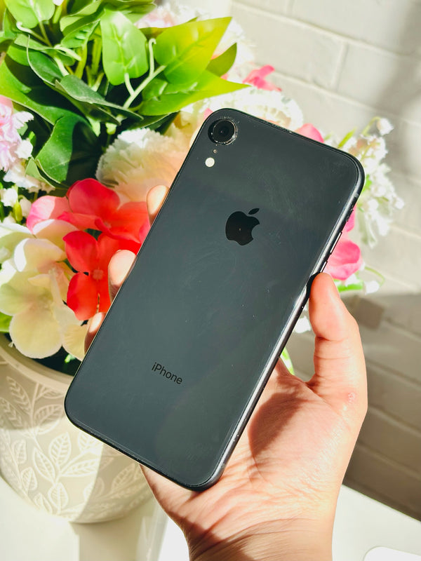 Apple iPhone XR 64GB, unlocked, Warranty